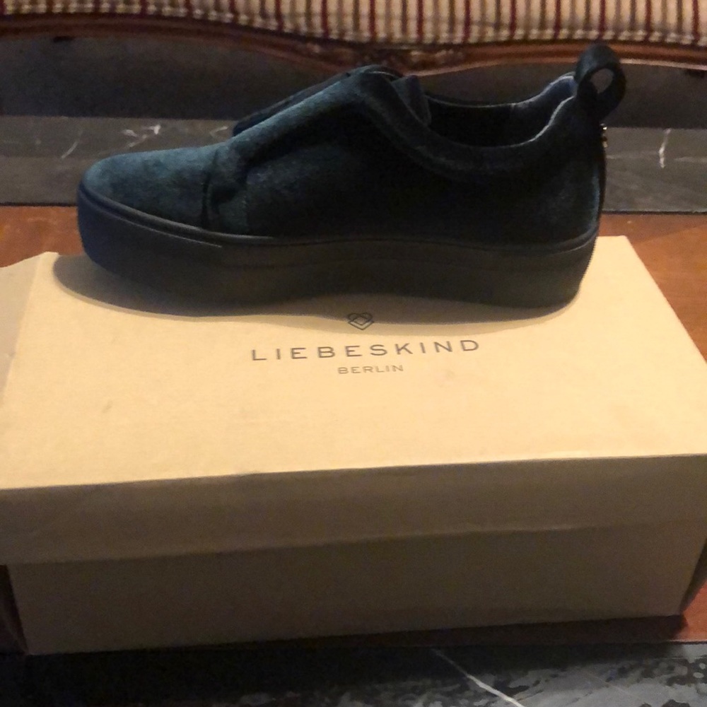 Ladies shoe